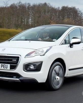 Peugeot 3008 2014 ricambi