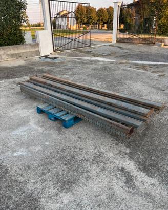 Scaffale