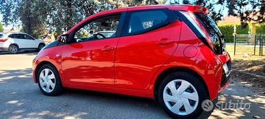 TOYOTA AYGO 1.0 BENZ ANNO