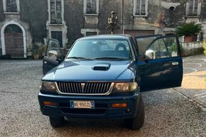 Mitsubishi Pajero l200 sport 2.5 tdi glx