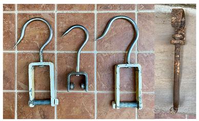 Lotto 4 attrezzi macellaio gancio a scorrimento