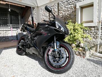 Yamaha R1 2006