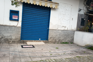 Negozio con spazio esterno