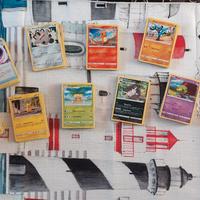 Lotto +300 carte Pokémon tutte diverse