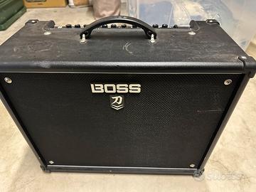 Boss Katana 100 MkII con pedale GA-FC