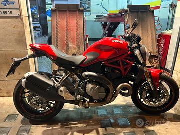 Ducati Monster 821