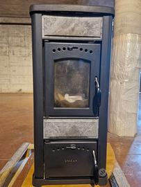Stufa a legna LINCAR dal design classico! 6kw