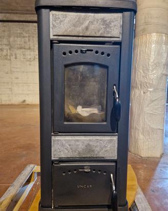 Stufa a legna LINCAR dal design classico! 6kw