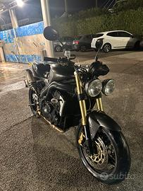Triumph speed triple 1050