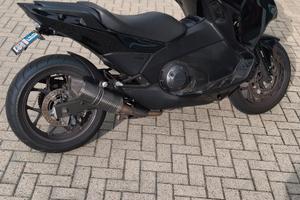 Honda integra 700
