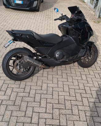 Honda integra 700