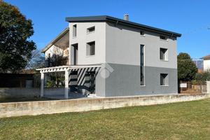 PORZIONE DI BIFAMILIARE A CASSOLA