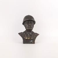 Busto in bronzo raffigurante Benito Mussolini