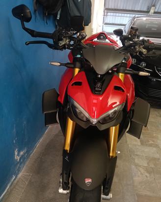 cupolino per Ducati streetfighter v4s 2022 carboni