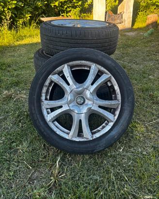 Cerchioni con gomme alfa romeo mito