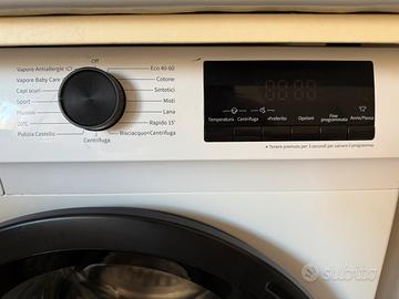 Lavatrice hisense 6kg a vapore- ottime confizioni