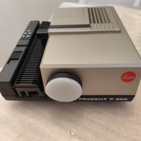 proiettore diapositive Leica