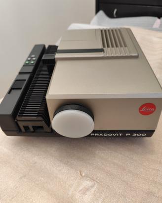 proiettore diapositive Leica