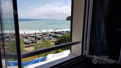 Bilocale in riva al mareIT010059C239HXJ9UP