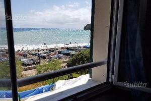 Bilocale in riva al mareIT010059C239HXJ9UP