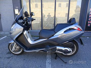 PEUGEOT Satelis 400