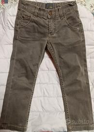 Mai usato jeans Fendi bimbo