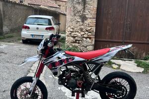 Fantic 50 Motard Top Viola (2018)