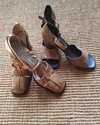 Art. 208 - 2 SANDALI: POLLINI + PITONATI