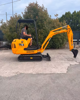 E299-ESCAVATORE KOMATSU PC15