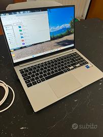 Samsung Gallaxy Book 15.6" - i7 11th Gen