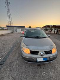 RENAULT Scénic 2ª serie - 2005