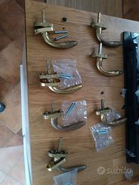 sette maniglie finestre 