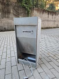 Mangiatoia automatica da 40L per

Animali