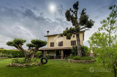 VILLA SINGOLA A ANGUILLARA SABAZIA