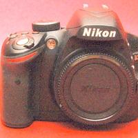 NIKON   3200