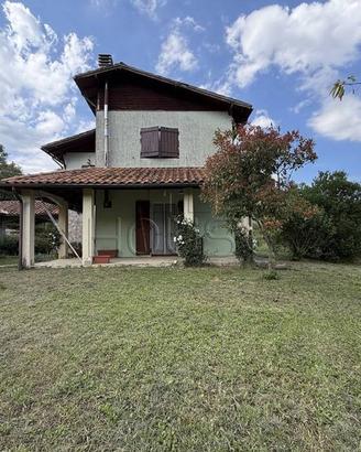 Appartamento di 120 m² con 3 locali a Monte Santa 