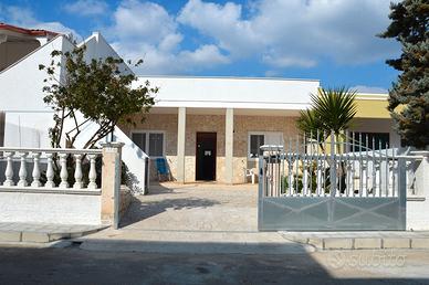 Villa 50 MT MARE DA OGGI a Lido Marini 3Camere 2WC