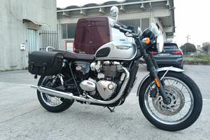 Triumph Bonneville T120 Sped. In tutta Italia