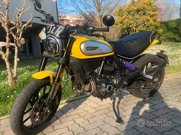 Ducati Scrambler Icon 803 - Super Accessoriata
