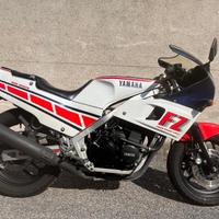 Yamaha fz400 - fz 400