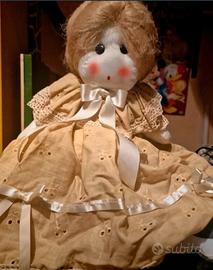 bambola greca vintage