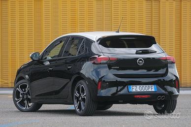 Opel corsa frontale e portiere