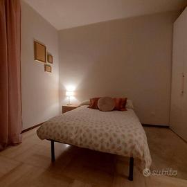 Ultima camera per studenesse zona centro