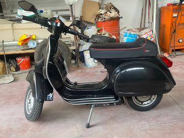 Vespa px125e 1982 nera