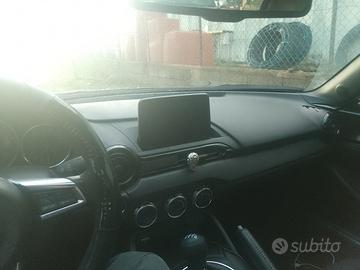MAZDA MX5 4a serie con tettuccio air top
