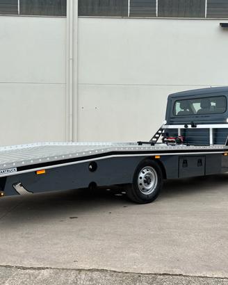 Allestimento Le Mans Carroattrezzi PATENTE B