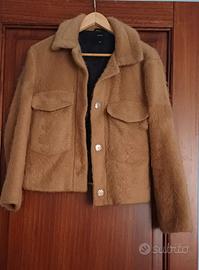 Cappotto corto in pelliccia sintetica Calliope