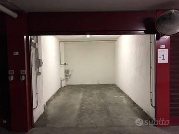 Garage Box auto - Piazza Bologna / Policlinico