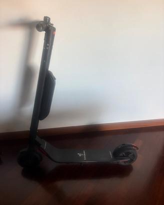 MONOPATTINO ELETTRICO SEGWAY NINEBOT