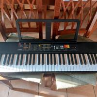 Yamaha PSR-F52